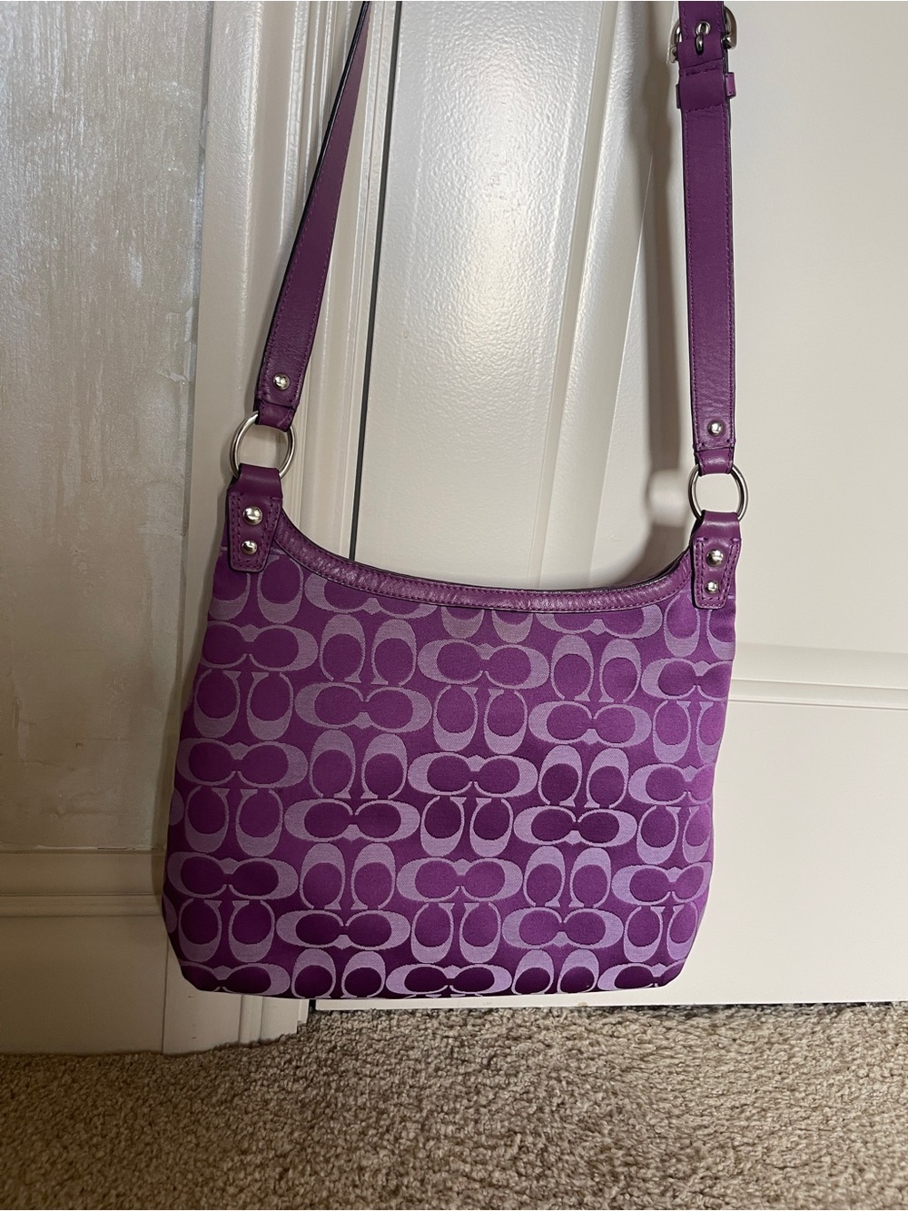 Coach Purple Signature “C” Getaway Shoulder Bag with Turn-Lock - Picture 2 of 7